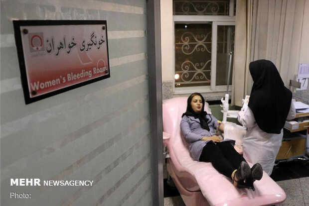 زن‌ها بیشترین مصرف‌کننده خون و کمترین اهداکنندگان در استان سمنان